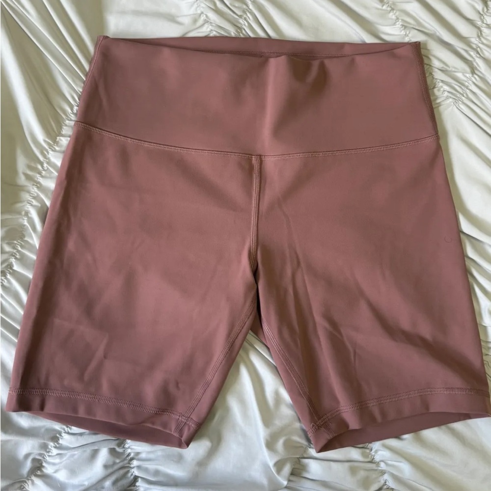 Size 14 Lululemon Wunder Train High-Rise Short 8” in spiced chai